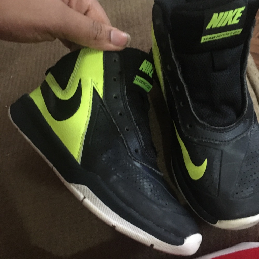 Boys Nike’s
